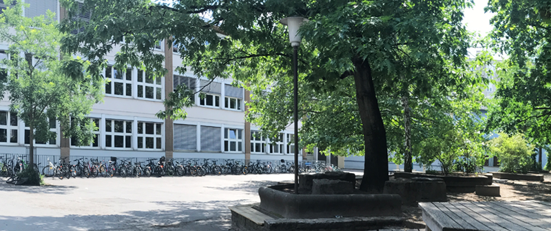 Schulsozialarbeit an der Evangelischen Schule Neukölln, Schulhof Schulsozialarbeit an der Evangelischen Schule Neukölln, Schulhof