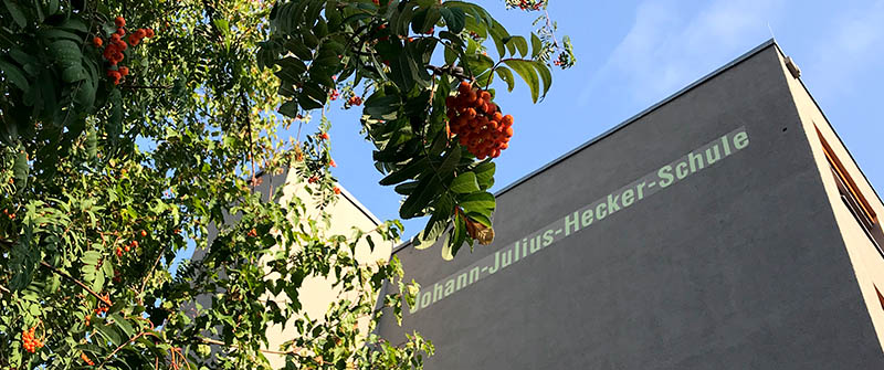 Schulsozialarbeit an der Johann-Julius-Hecker-Schule, Integrierte Sekundarschule, Berlin Marzahn-Hellersdorf, Schulgebäude Schulsozialarbeit an der Johann-Julius-Hecker-Schule, Integrierte Sekundarschule, Berlin Marzahn-Hellersdorf, Schulgebäude