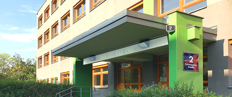 Schulsozialarbeit an der Johann-Julius-Hecker-Schule, Integrierte Sekundarschule, Berlin Marzahn-Hellersdorf, Eingang Schulsozialarbeit an der Johann-Julius-Hecker-Schule, Integrierte Sekundarschule, Berlin Marzahn-Hellersdorf, Eingang